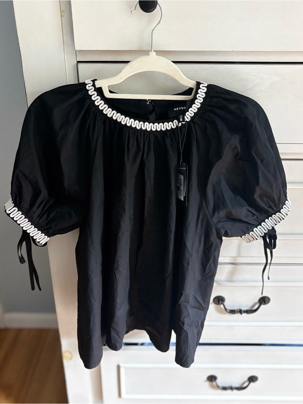 HEYSON Black Puff Sleeve Blouse with White Trim